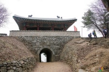 서문 관광 정보와 주변 관광 명소 및 근처 맛집 여행 정보