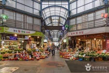 관악신사시장 쇼핑 정보와 주변 관광 명소 및 근처 맛집 여행 정보