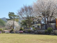 휴펜션 숙박 정보와 주변 관광 명소 및 근처 맛집 여행 정보