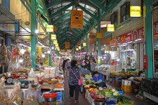江陵中央市場（강릉 중앙시장） - ショッピング - 韓国旅行・観光情報