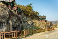 화순능주삼충각 관광 정보와 주변 관광 명소 및 근처 맛집 여행 정보