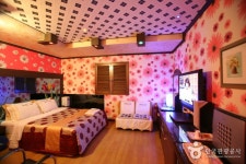 리오텔 숙박 정보와 주변 관광 명소 및 근처 맛집 여행 정보