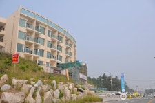 포시즌비치호텔 숙박 정보와 주변 관광 명소 및 근처 맛집 여행 정보