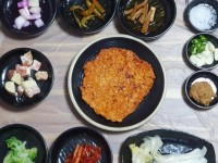 팔팔식당 음식점 정보와 주변 관광 명소 및 근처 맛집 여행 정보