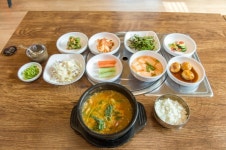 힘력풍천장어 음식점 정보와 주변 관광 명소 및 근처 맛집 여행 정보