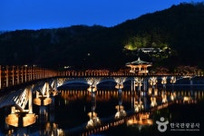 月映橋（월영교） - 観光 - 韓国旅行・観光情報
