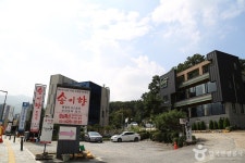 송이향한정식 음식점 정보와 주변 관광 명소 및 근처 맛집 여행 정보