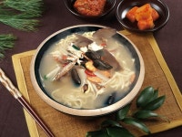 고래해물칼국수 음식점 정보와 주변 관광 명소 및 근처 맛집 여행 정보