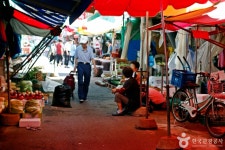 역전시장 쇼핑 정보와 주변 관광 명소 및 근처 맛집 여행 정보