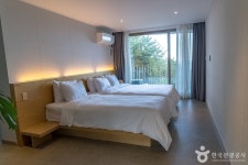 스테이 인터뷰(강릉) 숙박 정보와 주변 관광 명소 및 근처 맛집 여행 정보