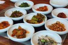 홀인원가든 음식점 정보와 주변 관광 명소 및 근처 맛집 여행 정보