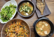 돌산보리밥 음식점 정보와 주변 관광 명소 및 근처 맛집 여행 정보