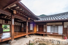 백불고택 숙박 정보와 주변 관광 명소 및 근처 맛집 여행 정보