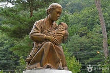 故박정렬여사 추모공원 관광 정보와 주변 관광 명소 및 근처 맛집 여행 정보