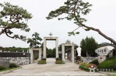Solmoe Holy Ground (솔뫼성지) - Sightseeing - Korea travel and tourism information