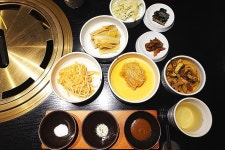 R고기 음식점 정보와 주변 관광 명소 및 근처 맛집 여행 정보