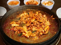 춘천통나무집닭갈비 음식점 정보와 주변 관광 명소 및 근처 맛집 여행 정보