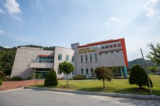 한국 충청북도 추천 명소｜충청북도 렌트카 여행에 빠질 수 없는 명소인 영동 덕수이씨 육세팔효정문, 율리휴양촌 및 인스타 명소 정보 - KKday... 