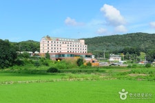 Yagam Hongyeomcheon Tourist Hotel (약암홍염천관광호텔) - Alojamiento - los viajes e información turística de Corea
