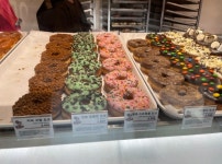 랜디스도넛 연남점 음식점 정보와 주변 관광 명소 및 근처 맛집 여행 정보