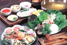 정성본샤브수끼칼국수 음식점 정보와 주변 관광 명소 및 근처 맛집 여행 정보