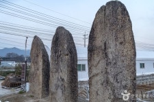 사암리선돌 관광 정보와 주변 관광 명소 및 근처 맛집 여행 정보