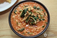 저곡식당 음식점 정보와 주변 관광 명소 및 근처 맛집 여행 정보