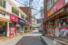 우림시장 쇼핑 정보와 주변 관광 명소 및 근처 맛집 여행 정보