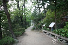 安東泥川洞磨崖如来立像（안동 이천동 마애여래입상） - 観光 - 韓国旅行・観光情報