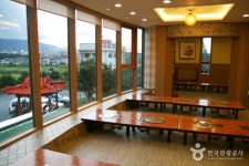 Hansongjeong Garden (한송정가든) - Restaurant - Korea travel and tourism information