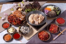 이서방왕족발보쌈 수원본점 음식점 정보와 주변 관광 명소 및 근처 맛집 여행 정보