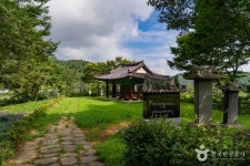 요산공원 관광 정보와 주변 관광 명소 및 근처 맛집 여행 정보