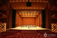 金海文化の殿堂（김해문화의전당） - 文化 - 韓国旅行・観光情報