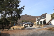 풍수원성당 유물전시관 - 주변 여행 및 근처 관광 명소 - 국내 여행 정보와 관광 명소 정보