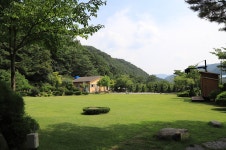 황토와통나무 캠핑장 레저스포츠 정보와 주변 관광 명소 및 근처 맛집 여행 정보