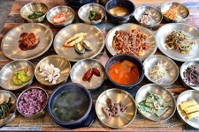 더부엌 음식점 정보와 주변 관광 명소 및 근처 맛집 여행 정보