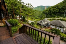 봄여름가을겨울 숙박 정보와 주변 관광 명소 및 근처 맛집 여행 정보