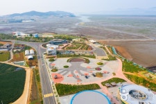 Muan Ecological Tidal Flat Land (무안황토갯벌랜드(구 무안생태갯벌센터)) - Sightseeing - Korea travel and tourism information