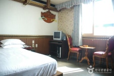 제우스모텔 숙박 정보와 주변 관광 명소 및 근처 맛집 여행 정보