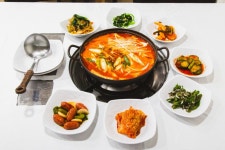 참맛식당 음식점 정보와 주변 관광 명소 및 근처 맛집 여행 정보