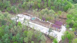 산중오토캠핑장 레저스포츠 정보와 주변 관광 명소 및 근처 맛집 여행 정보