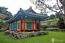 김정선생묘소일원 관광 정보와 주변 관광 명소 및 근처 맛집 여행 정보
