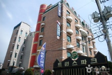 트윈스모텔 숙박 정보와 주변 관광 명소 및 근처 맛집 여행 정보