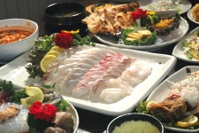 동해수산 음식점 정보와 주변 관광 명소 및 근처 맛집 여행 정보
