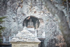 Gunwi Buddha Triad Grotto (2nd Seokguram) (군위 아미타여래삼존 석굴) - Sightseeing - Korea travel and tourism information