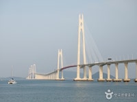 Jeungdo Ujeon Beach (증도 우전해수욕장) - Sightseeing - Korea travel and tourism information
