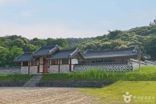 홍산동헌 관광 정보와 주변 관광 명소 및 근처 맛집 여행 정보
