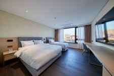 에이치원호텔 숙박 정보와 주변 관광 명소 및 근처 맛집 여행 정보