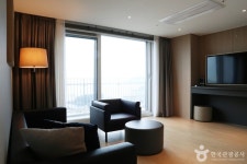 마티에 오시리아 숙박 정보와 주변 관광 명소 및 근처 맛집 여행 정보