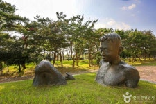 상무시민공원 관광 정보와 주변 관광 명소 및 근처 맛집 여행 정보